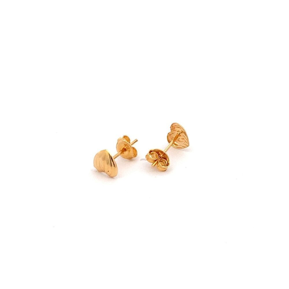 18K Gold Earrings Heart Stud Tiny 0.93 grams - Picture 10 of 14